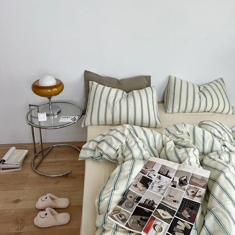 Minimal Stripe Bedding Set / Pink Ever Lasting