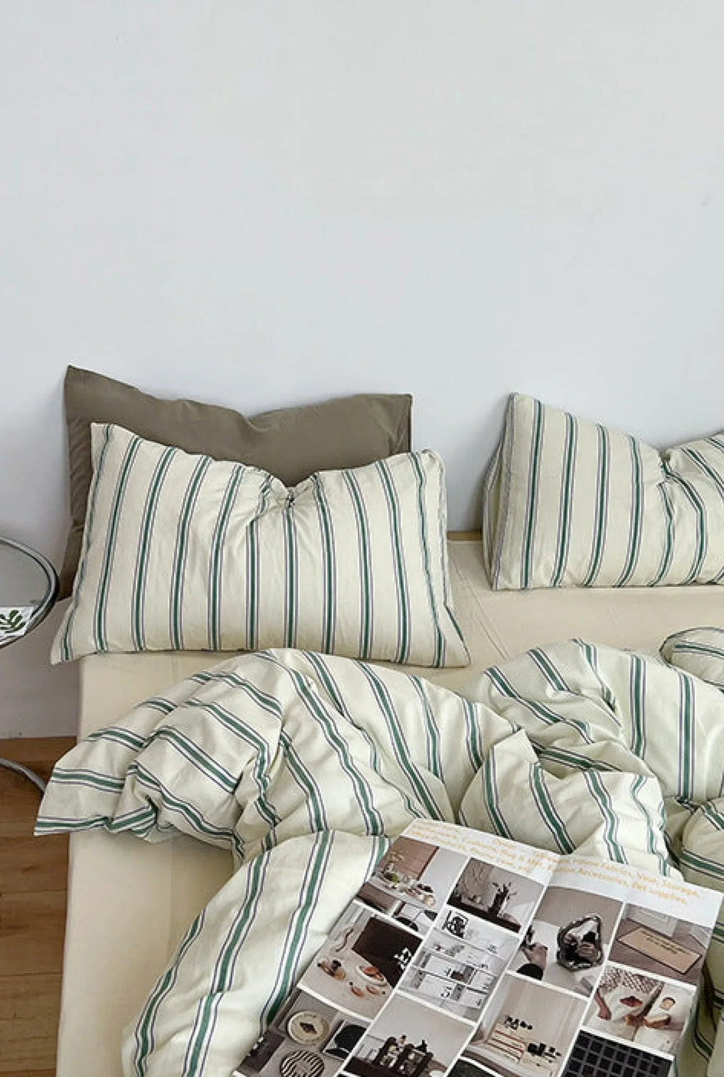 Minimal Stripe Bedding Set / Pink Ever Lasting