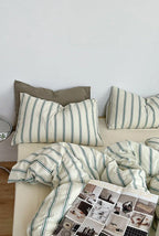 Minimal Stripe Bedding Set / Pink Ever Lasting