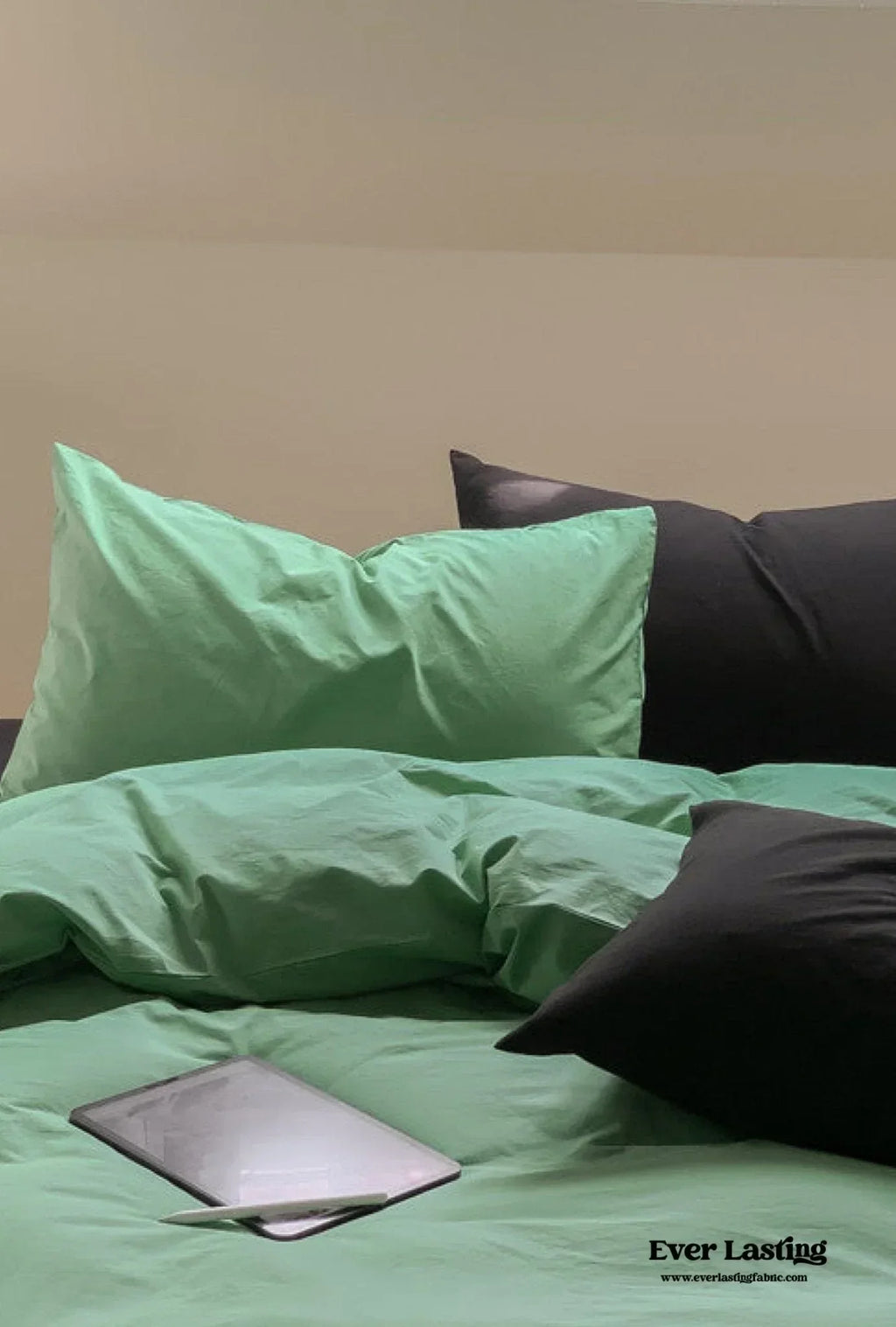 Mixed Color Maximalist Bedding Set / Green + Pink Ever Lasting
