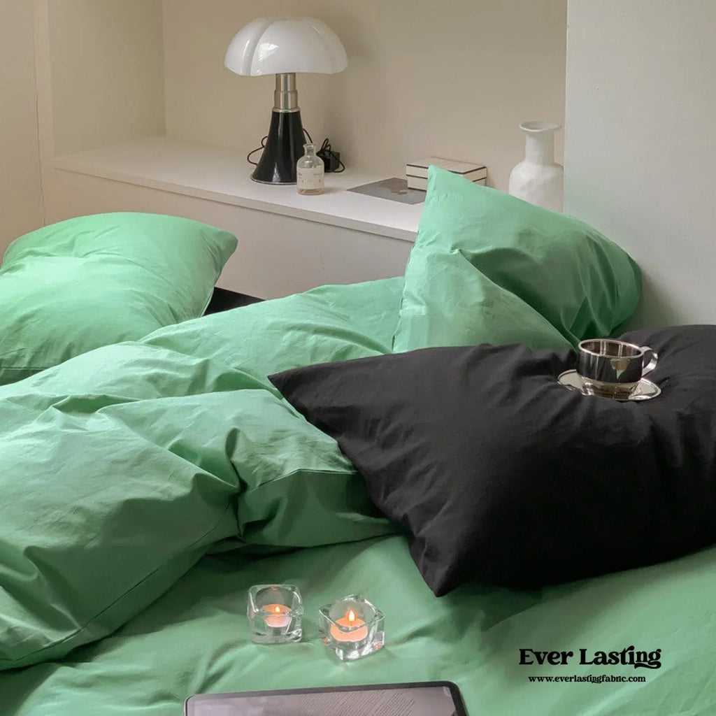 Mixed Color Maximalist Bedding Set / Purple + Black Ever Lasting