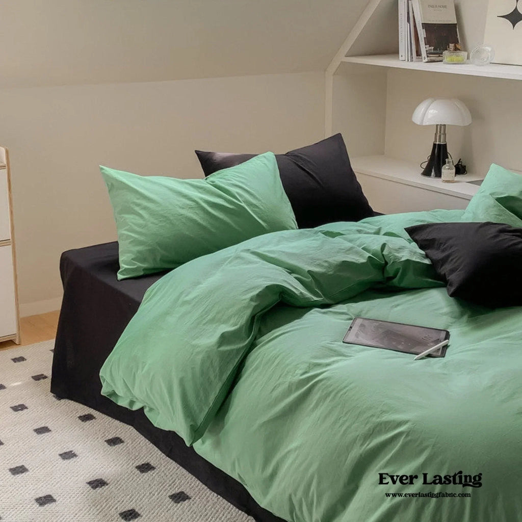 Mixed Color Maximalist Bedding Set / Purple + Black Ever Lasting