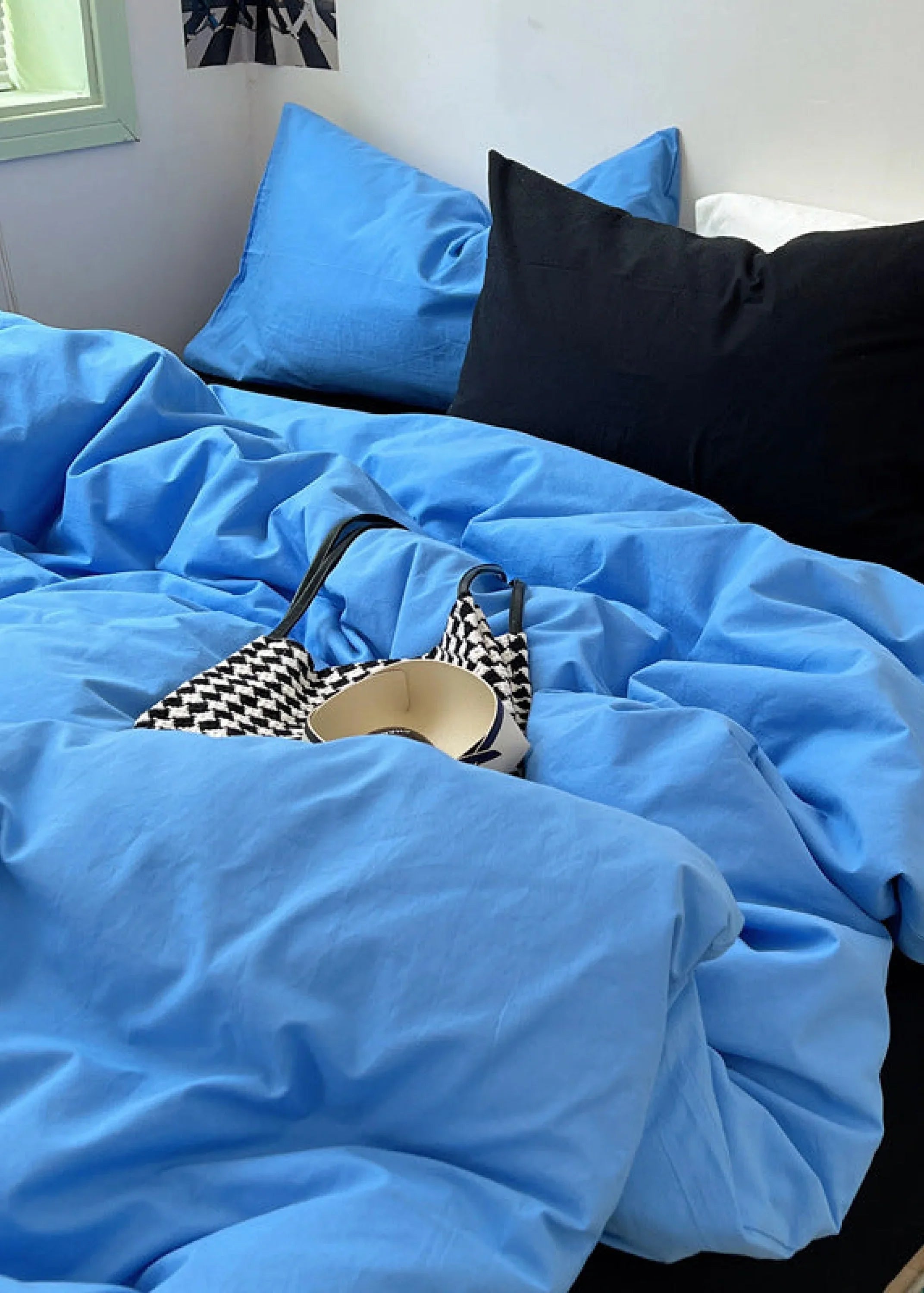 Mixed Color Ocean Crush Washed Cotton Bedding Set / White + Blue Ever Lasting