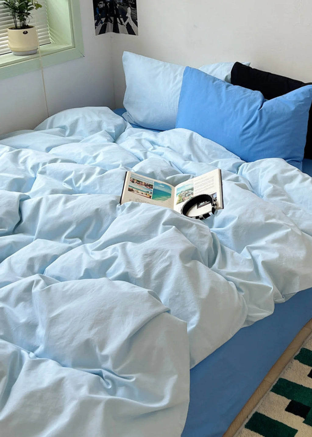 Mixed Color Ocean Crush Washed Cotton Bedding Set / White + Blue Ever Lasting