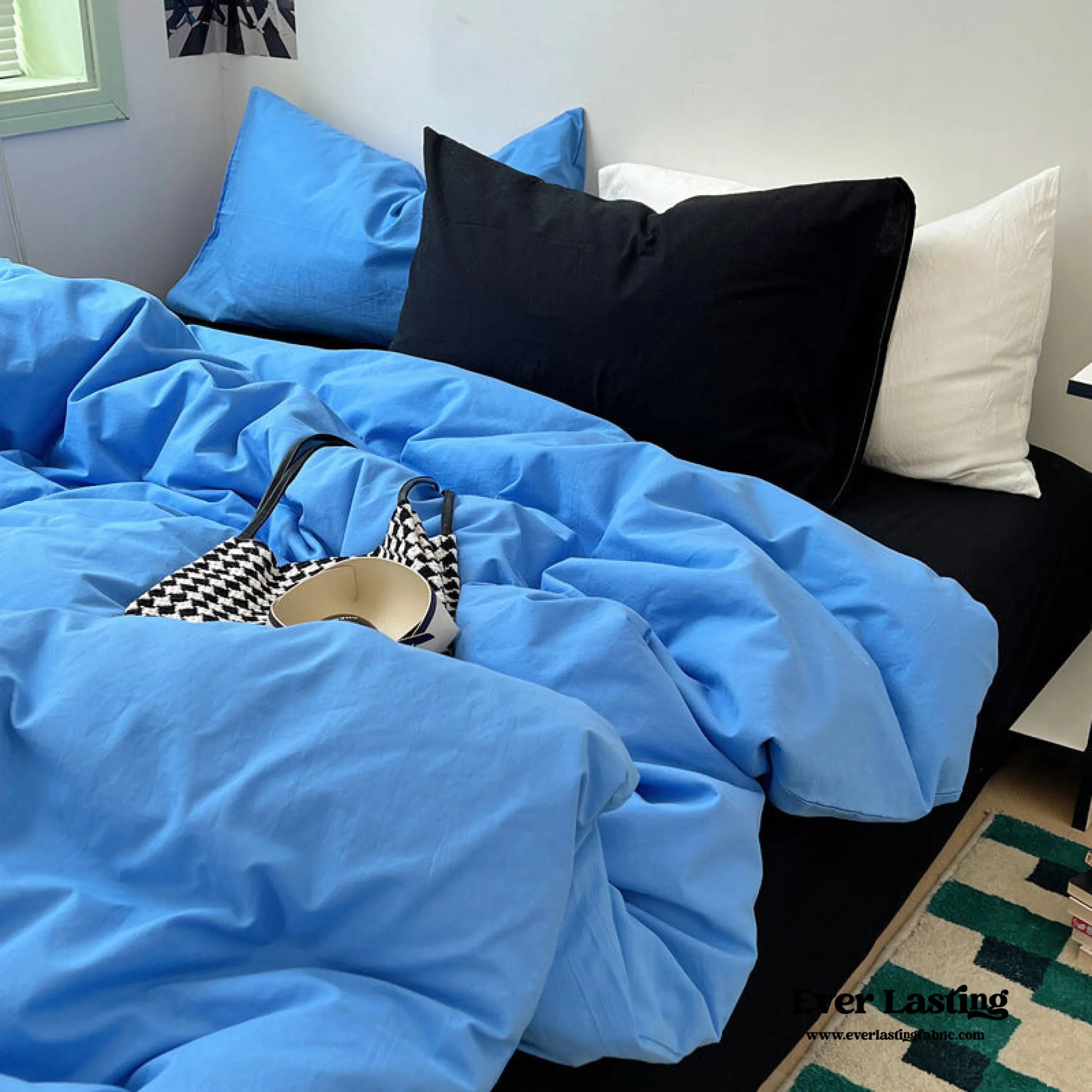 Mixed Color Ocean Crush Washed Cotton Bedding Set / White + Blue Ever Lasting