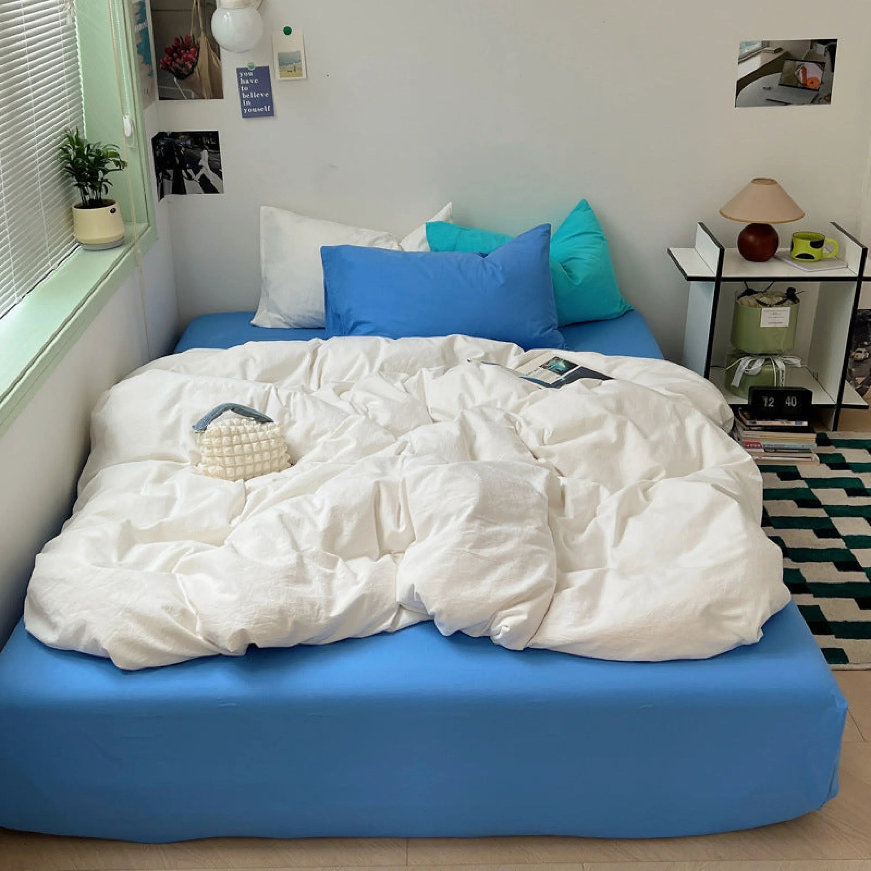 Mixed Color Ocean Crush Washed Cotton Bedding Set / White + Blue Ever Lasting