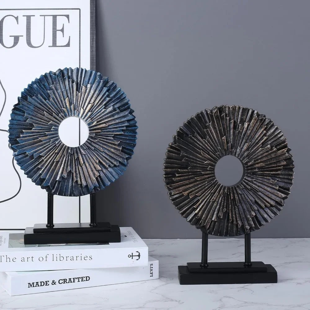 Round minimalist figurine in white ceramic, simple design - House of Avana