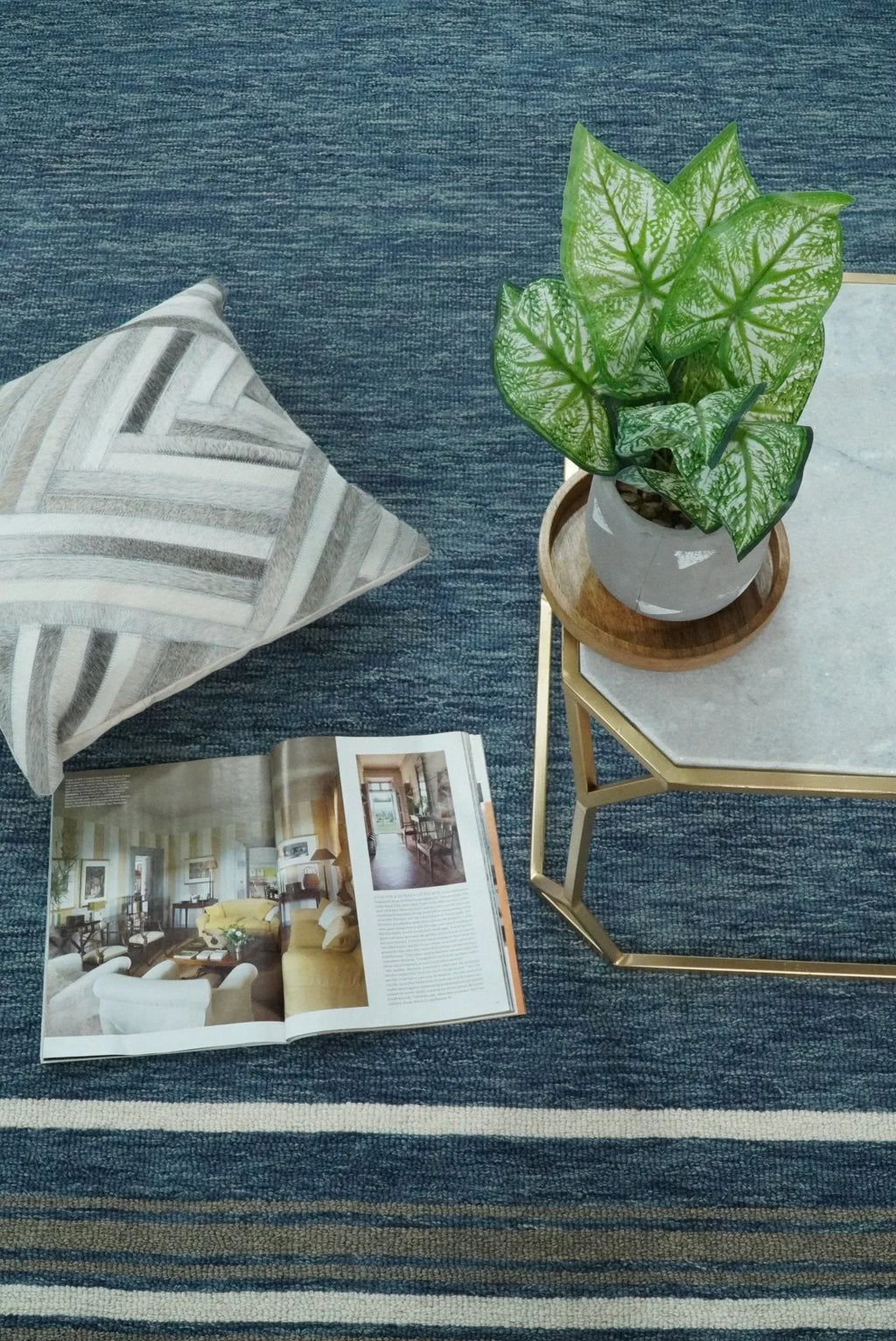 Modern Solid Design Blue Hand Tufted Wool Area Rug
