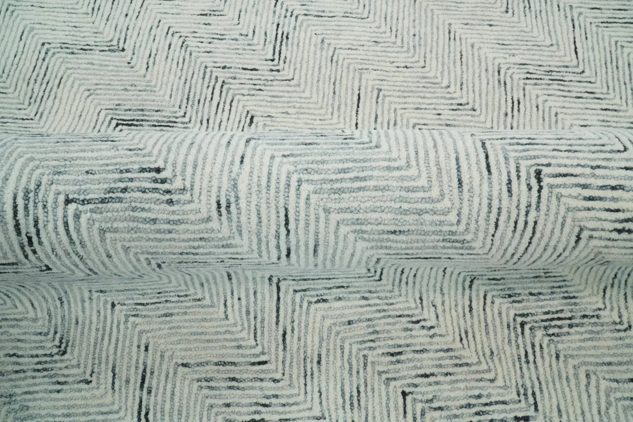 Modern Style Hand Tufted Blue and Ivory Area Rug