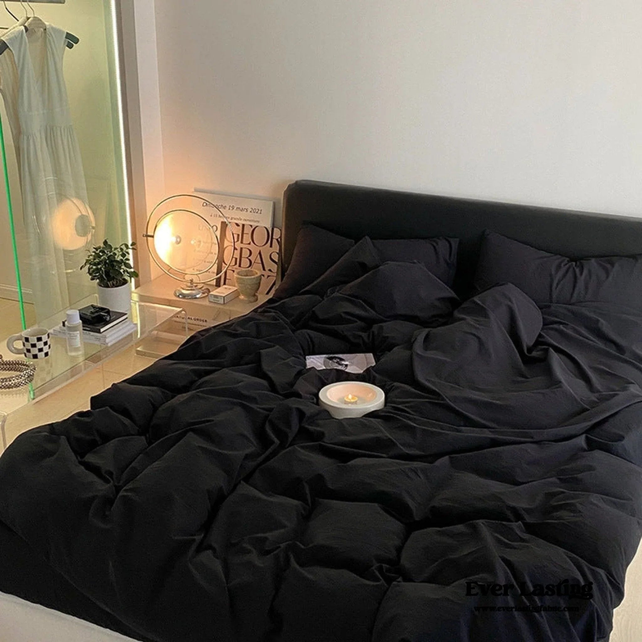 Modern Washed Cotton Bedding Set / Black Ever Lasting