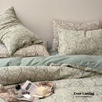 Mother Earth Floral Bedding Set / Pink Buttoned Ever Lasting
