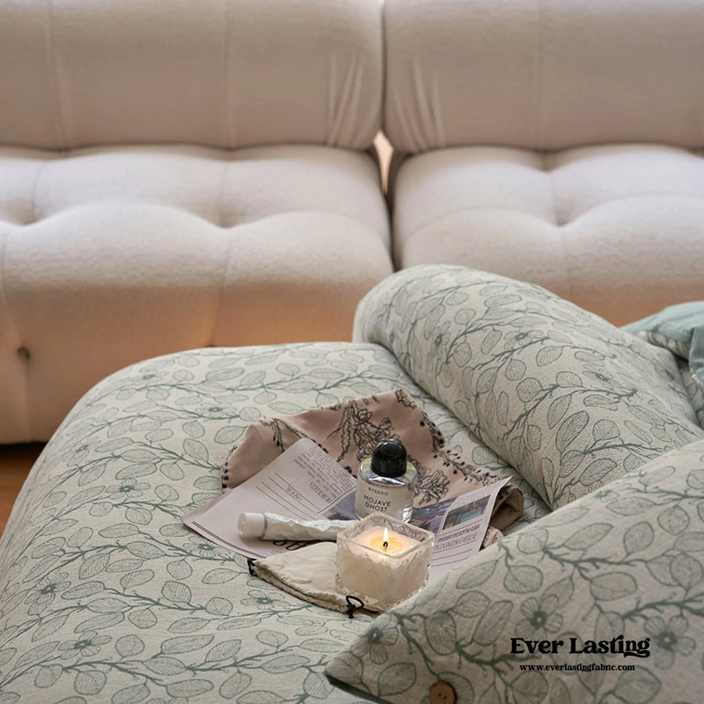 Mother Earth Floral Bedding Set / Pink Buttoned Ever Lasting