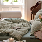 Mother Earth Floral Bedding Set / Pink Buttoned Ever Lasting