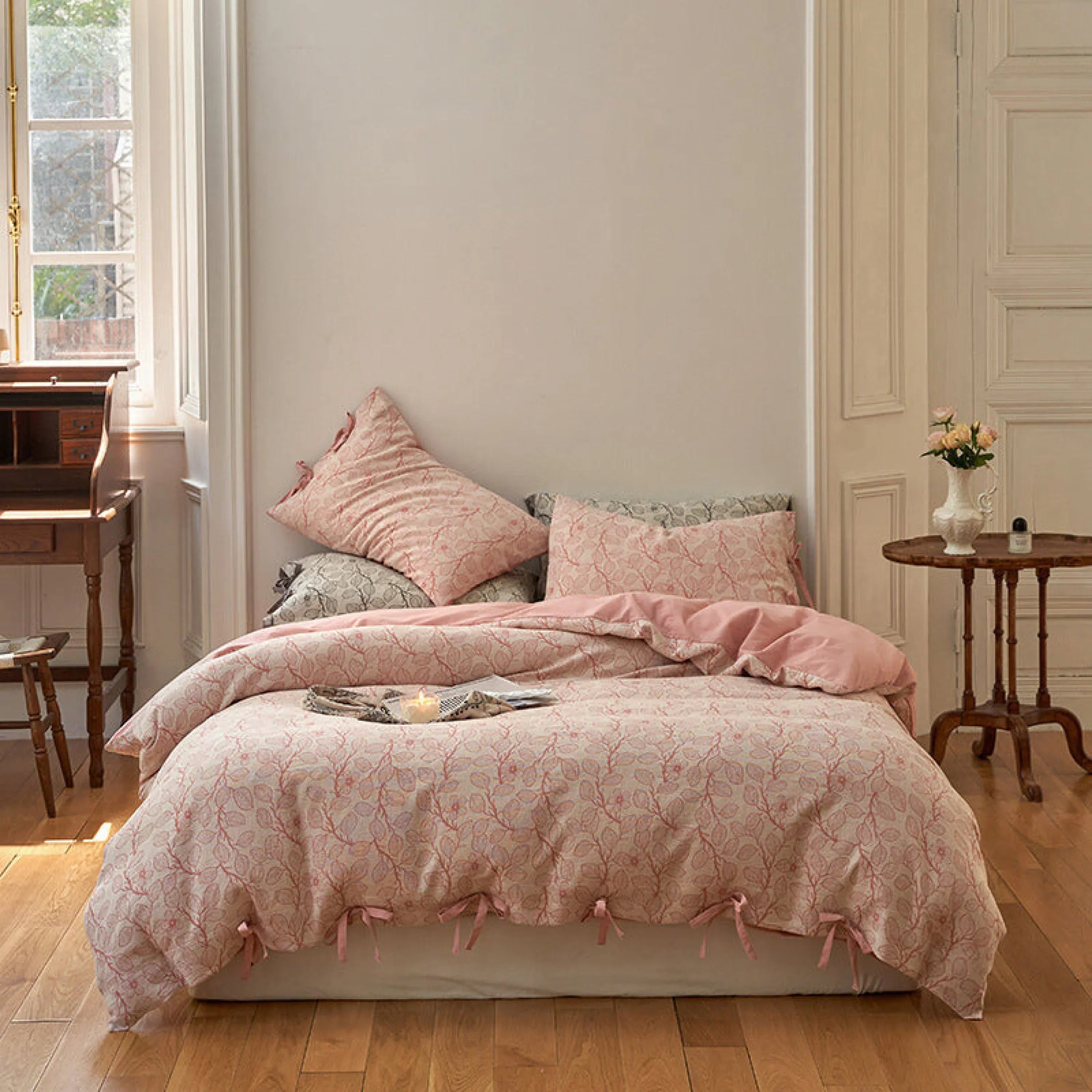 Mother Earth Floral Bedding Set / Pink Buttoned Ever Lasting