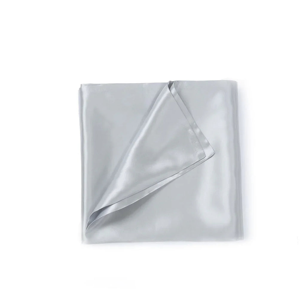 100% Mulberry Silk Pillowcase with Giftbox, lifestyle image - House Of Avana