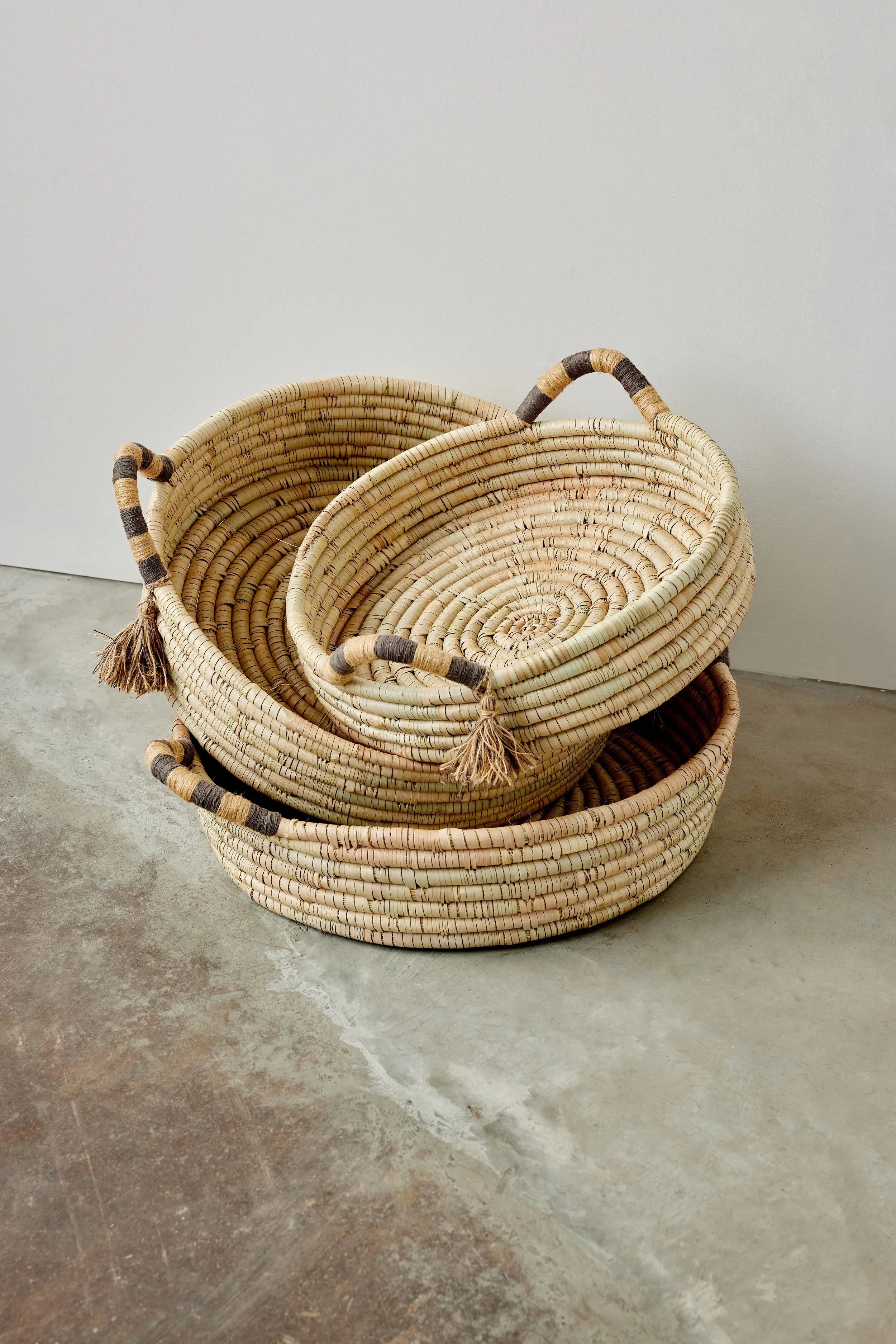 Natural Banded Betty Tray with Tassel Kanju Interiors