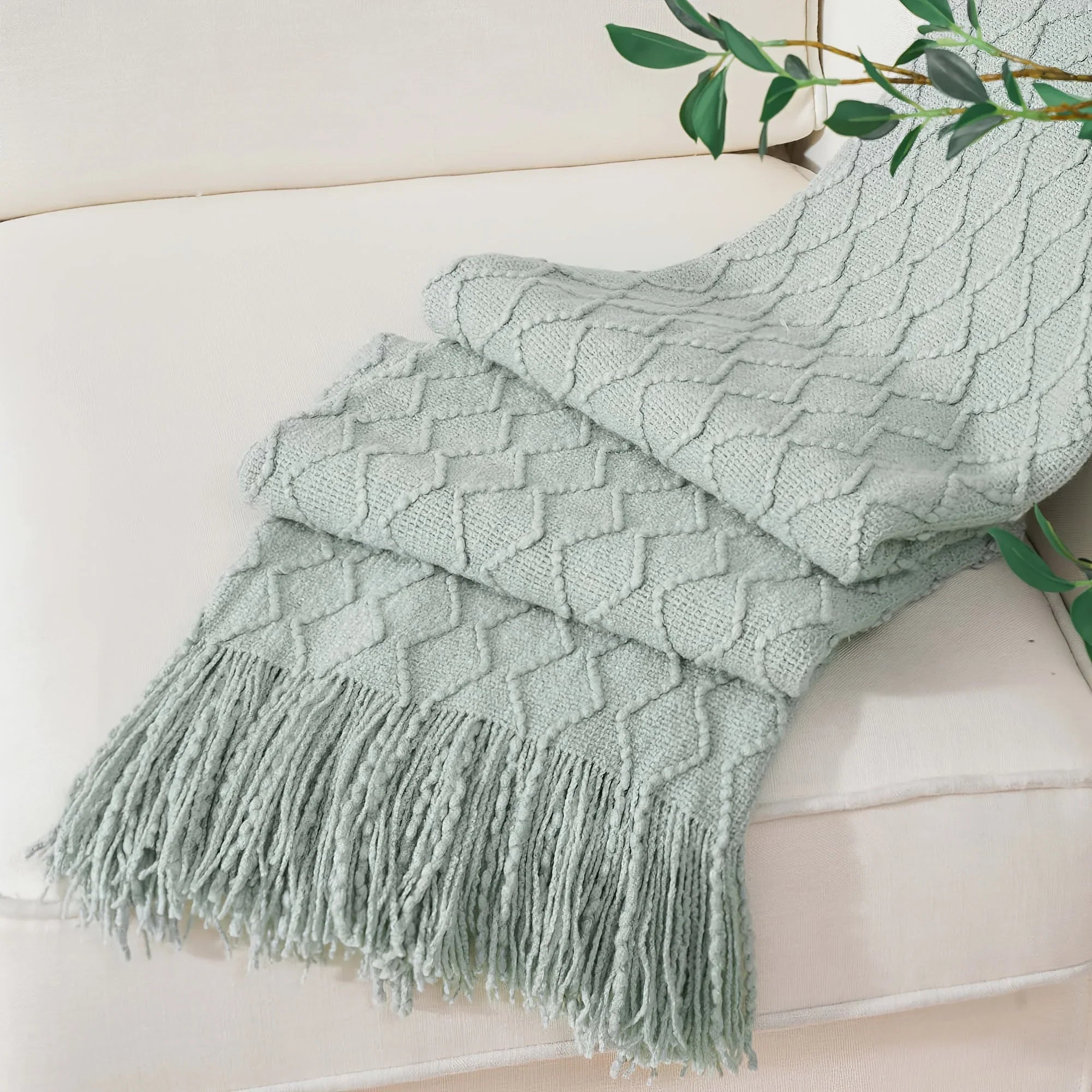 Navy blue throw blanket with tassels, soft woven fabric - House of Avana