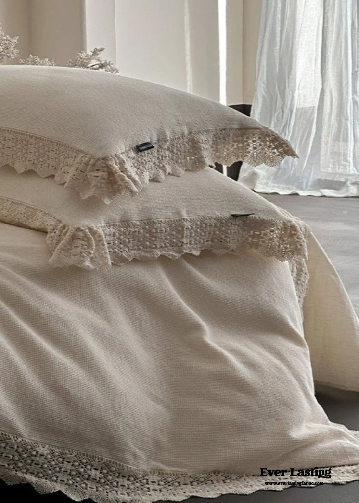 Nora Lace Double Gauze Ruffle Bedding Set / Brown Ever Lasting