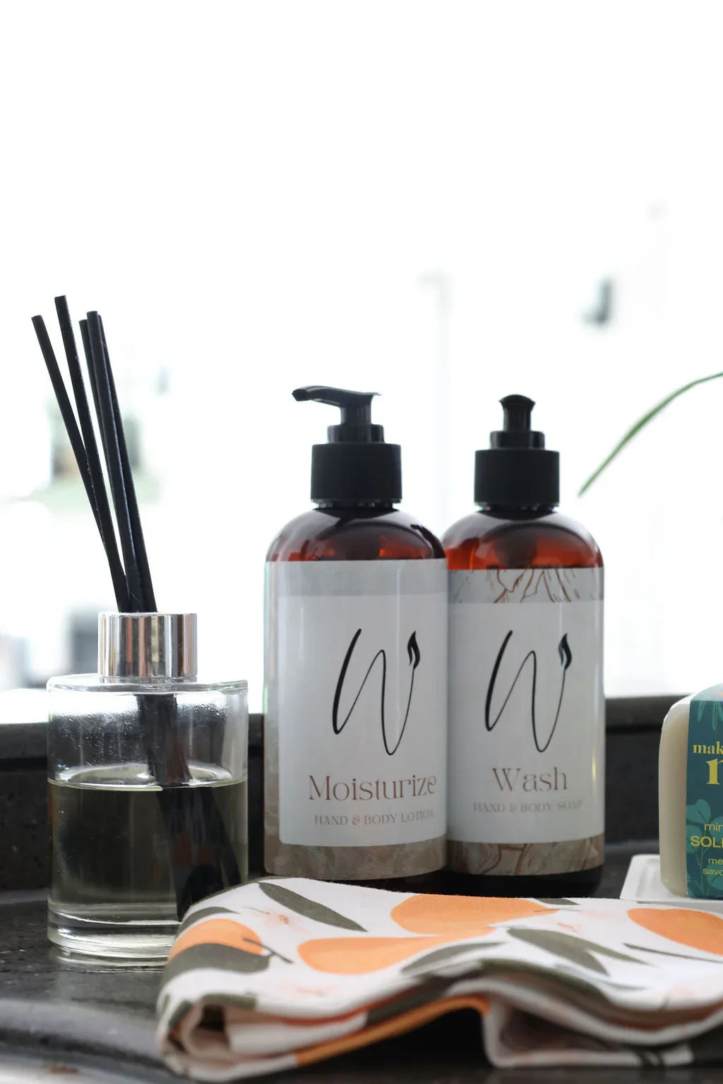 Oakmoss & Amber Woven Co. Candles