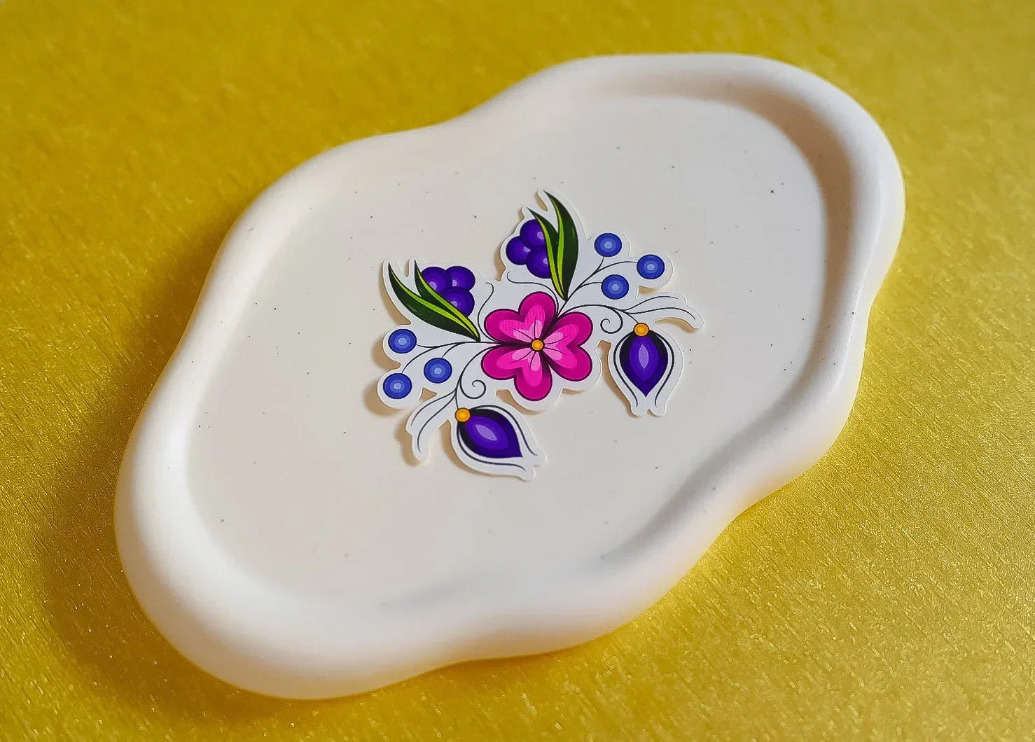 Ojibwe Floral Flash Sticker- Purple/Pink Bizaanide'ewin