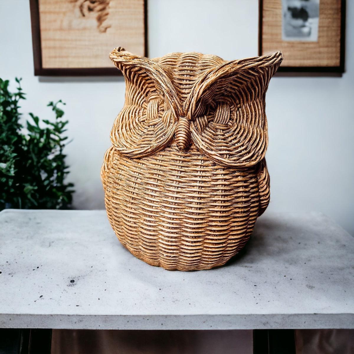 Owl Statue Gia Roma