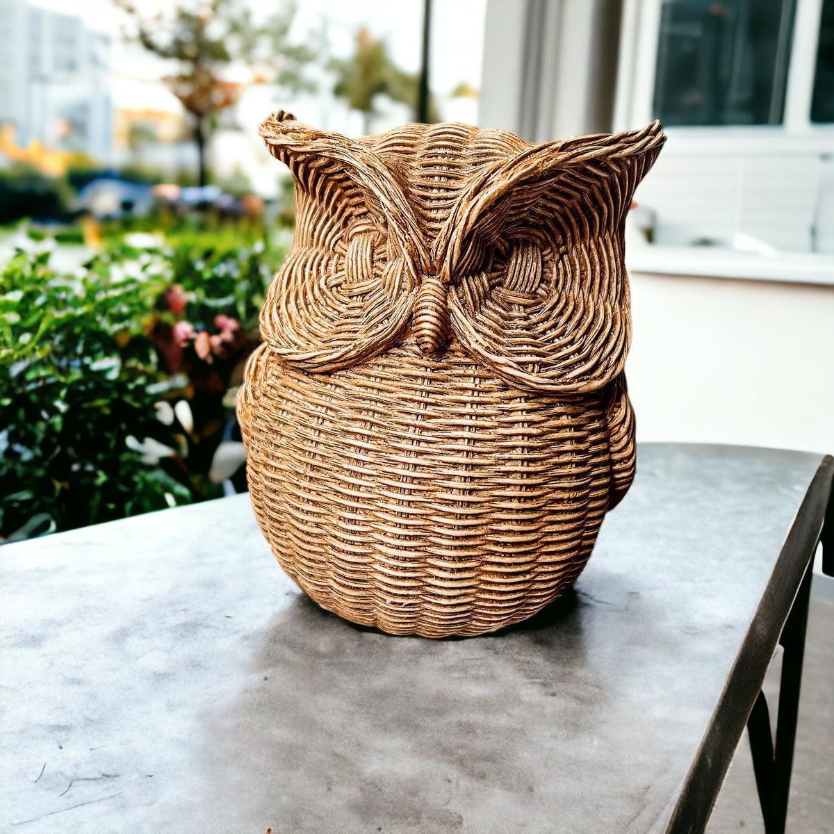 Owl Statue Gia Roma