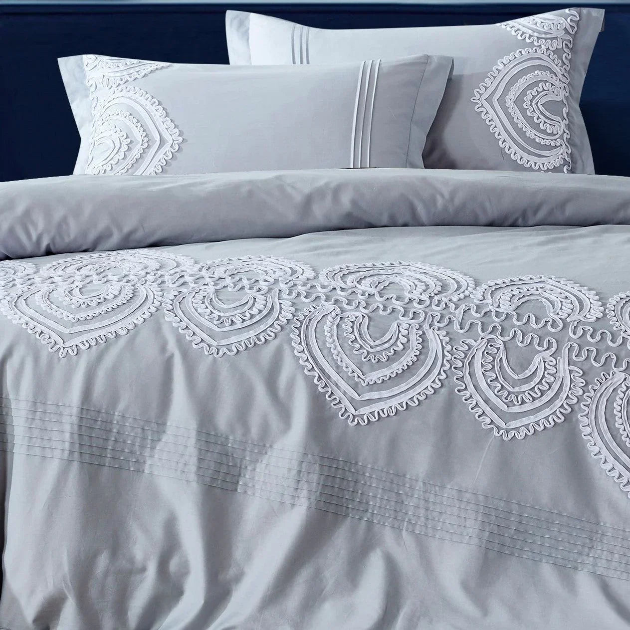 Padma Embroidered Duvet Set Mélange Home