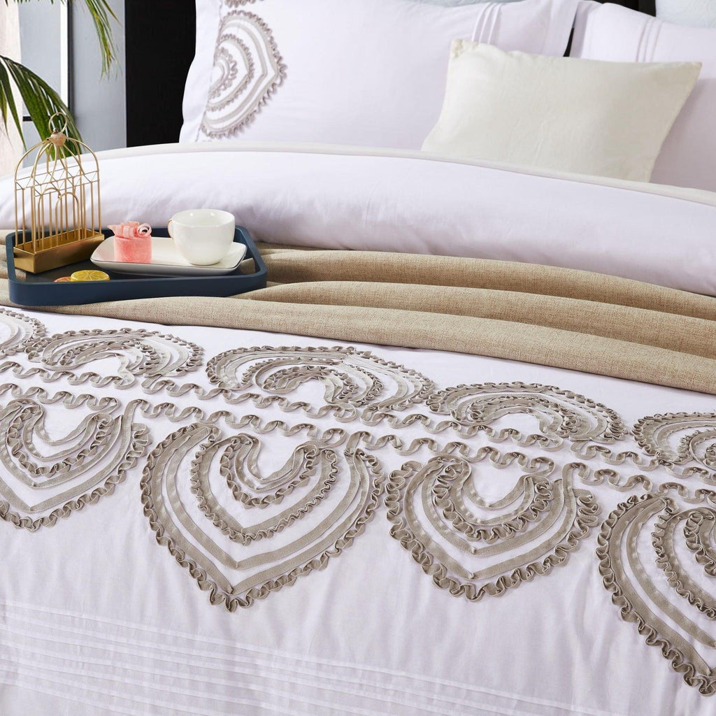Padma Embroidered Duvet Set Mélange Home