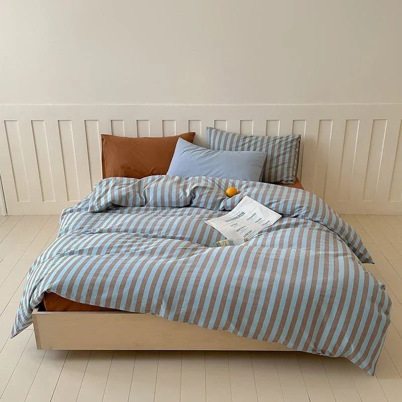 Parker Minimalist Striped Bedding Set / Blue & Brown Ever Lasting