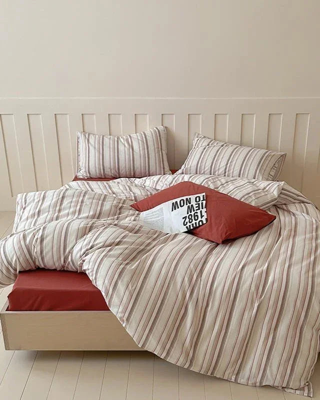 Parker Minimalist Striped Bedding Set / Blue & Brown Ever Lasting