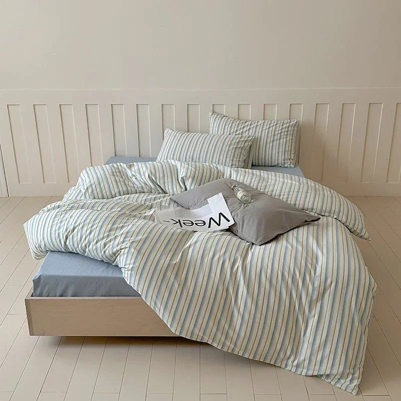 Parker Minimalist Striped Bedding Set / Blue & Brown Ever Lasting