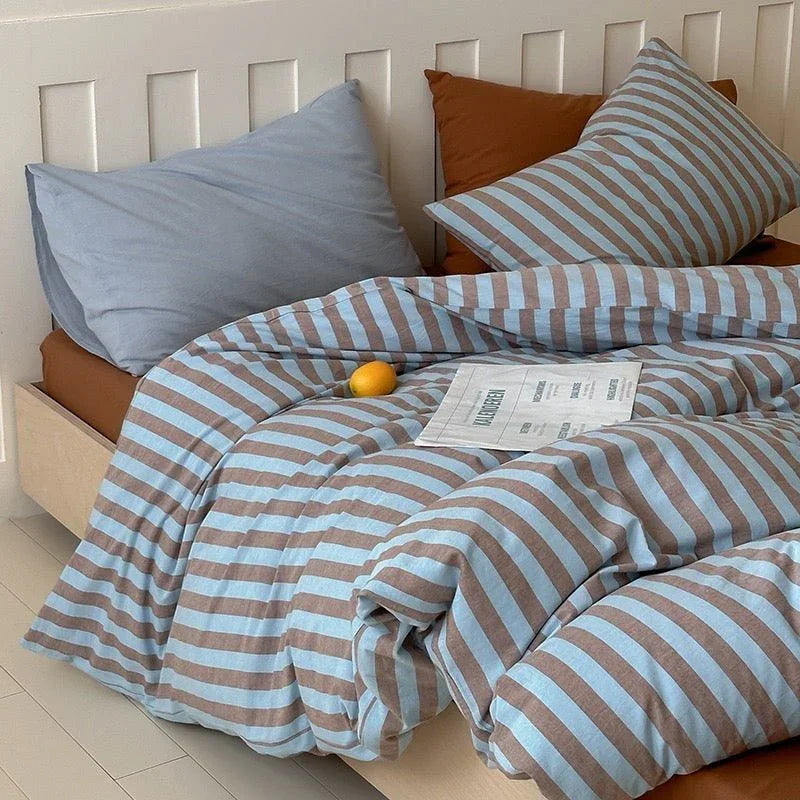 Parker Minimalist Striped Bedding Set / Blue & Brown Ever Lasting