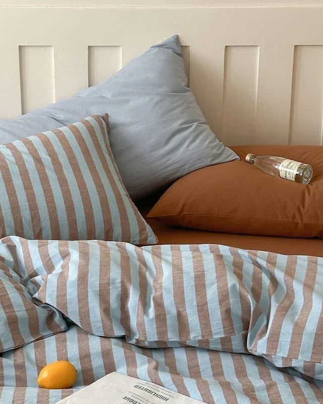 Parker Minimalist Striped Bedding Set / Blue & Brown Ever Lasting