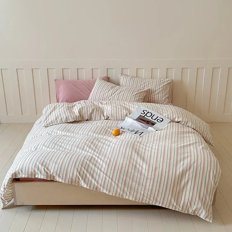 Parker Minimalist Striped Bedding Set / Khaki & Gray Ever Lasting