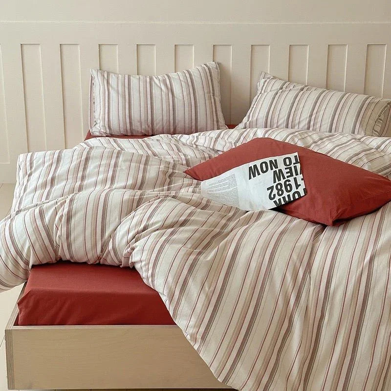 Parker Minimalist Striped Bedding Set / Khaki & Gray Ever Lasting