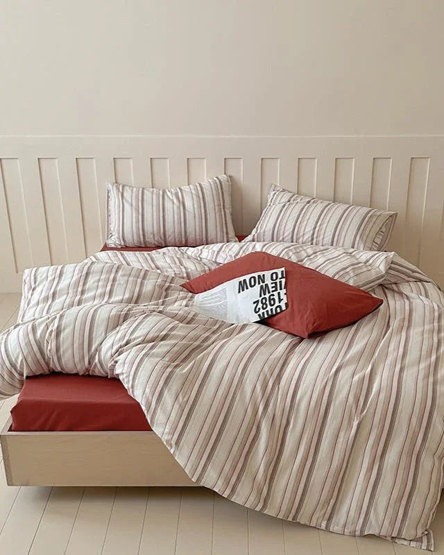 Parker Minimalist Striped Bedding Set / Blue Ever Lasting