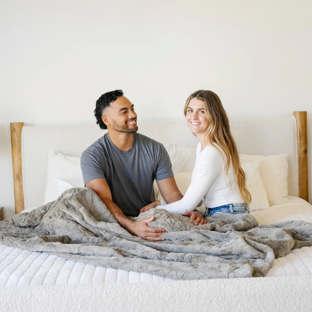 PATTERNED FAUX FUR XL THROW BLANKETS