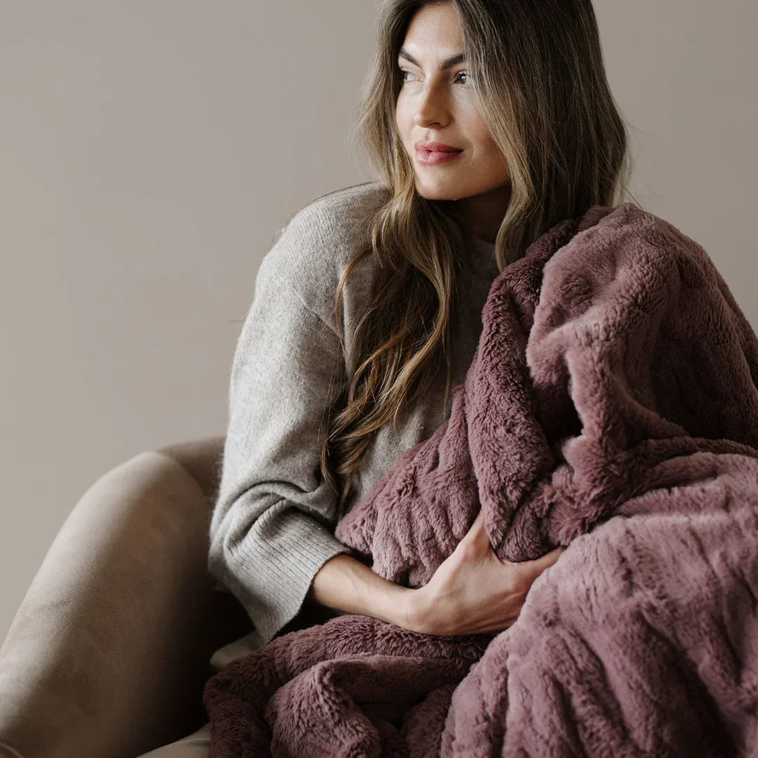 PATTERNED FAUX FUR XL THROW BLANKETS