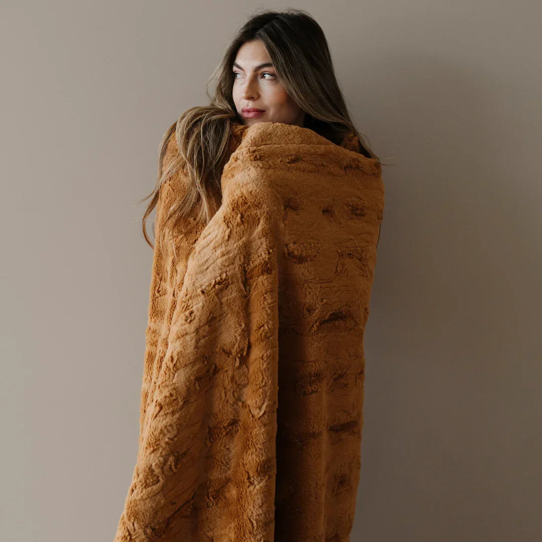 PATTERNED FAUX FUR XL THROW BLANKETS