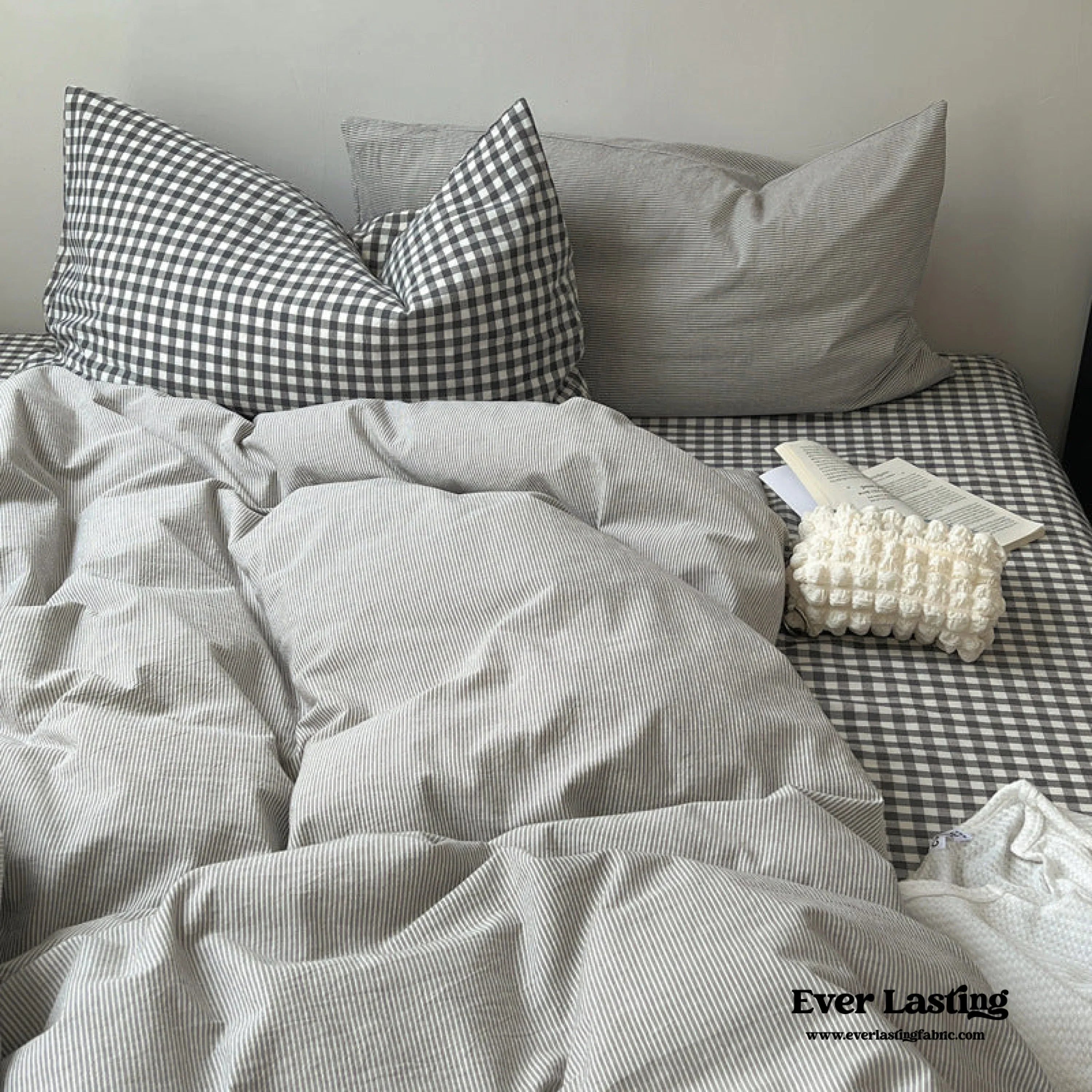 Peekaboo Gingham Stripe Bedding Set / Mint Green Ever Lasting
