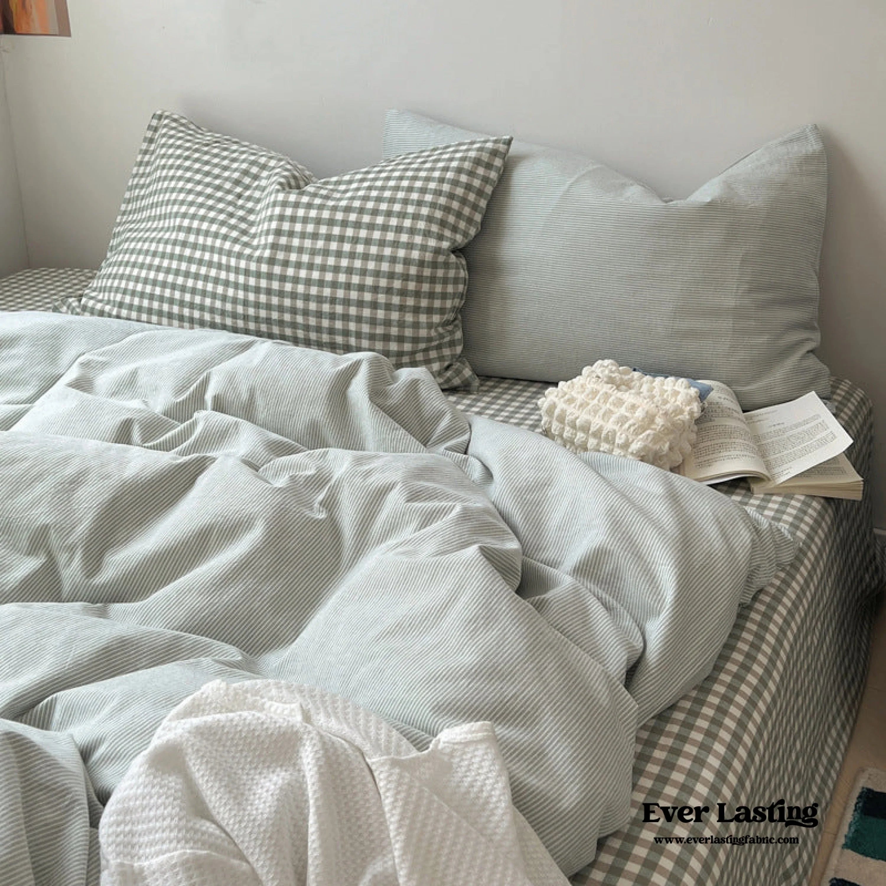 Peekaboo Gingham Stripe Bedding Set / Mint Green Ever Lasting