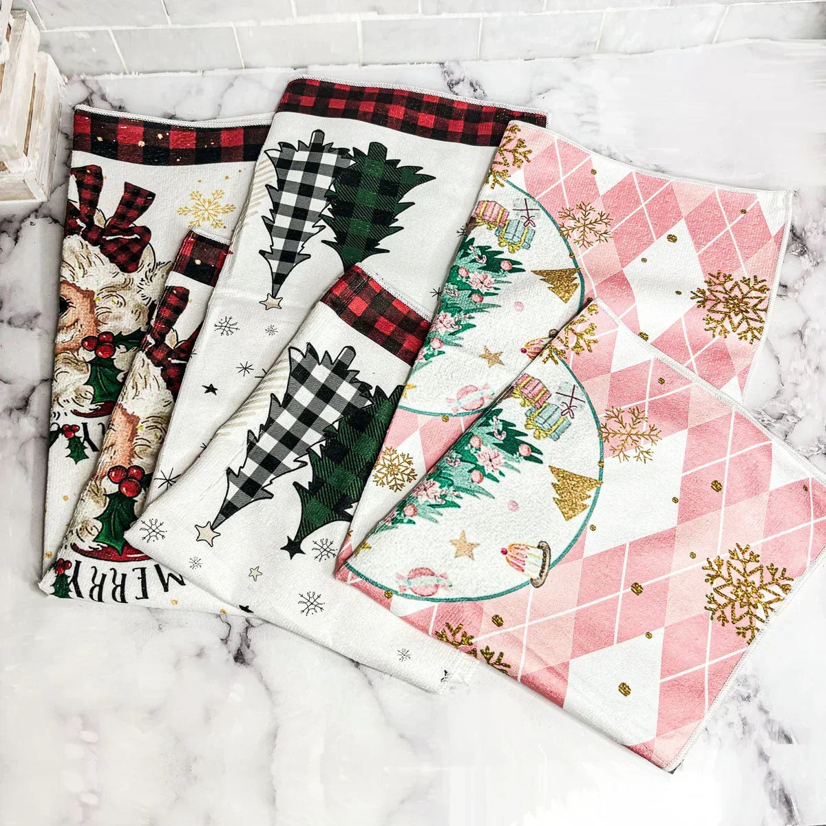 Pink Christmas Hand Towel Gia Roma