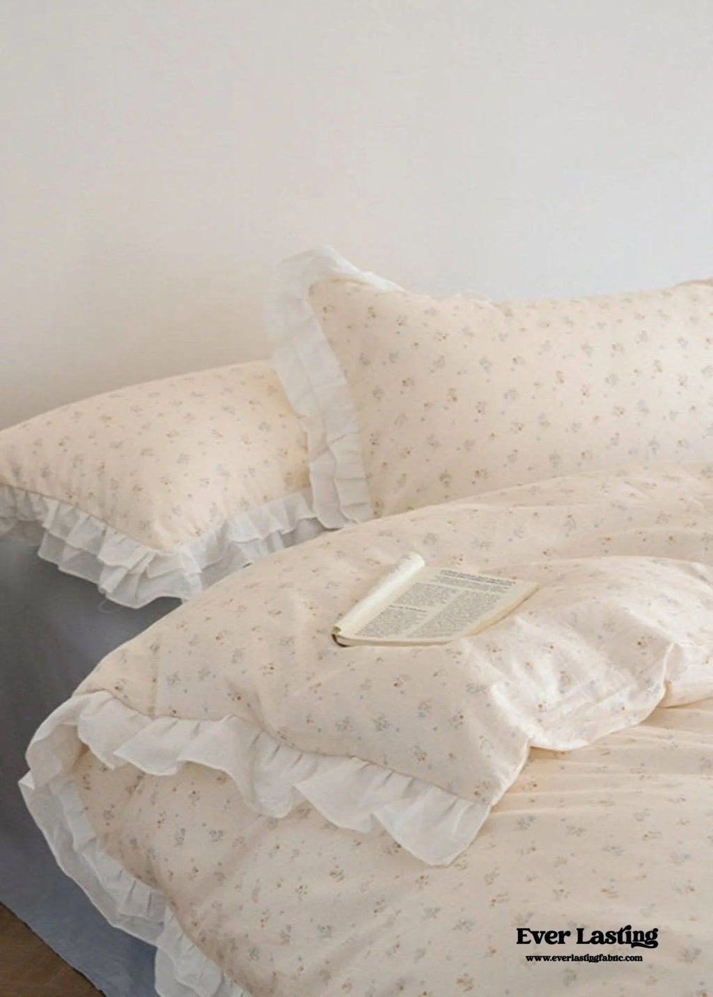 Annie Lace Ruffle Floral Bedding Set / Pink, close-up view - House Of Avana