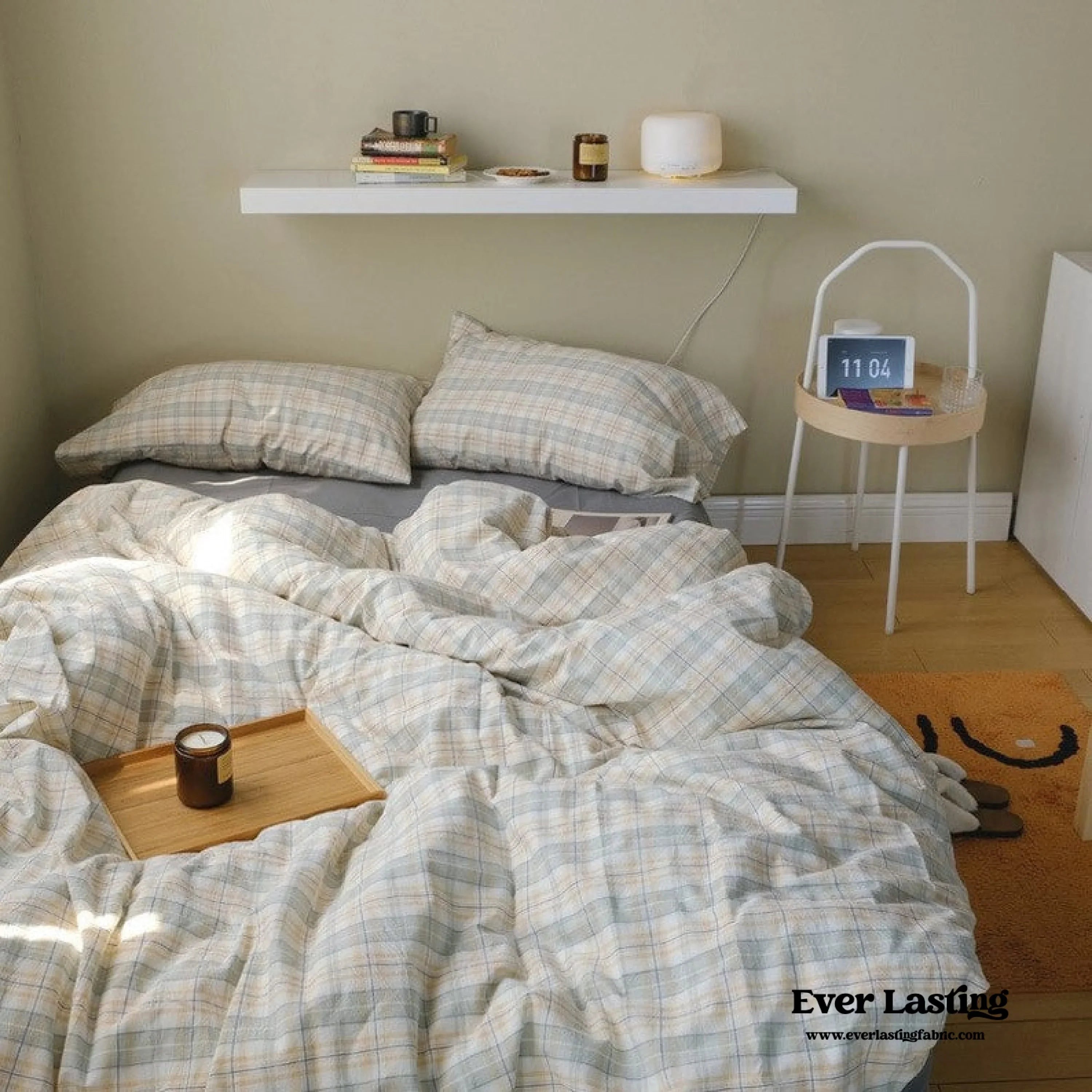 Plaid Bedding Set / Purple Ever Lasting