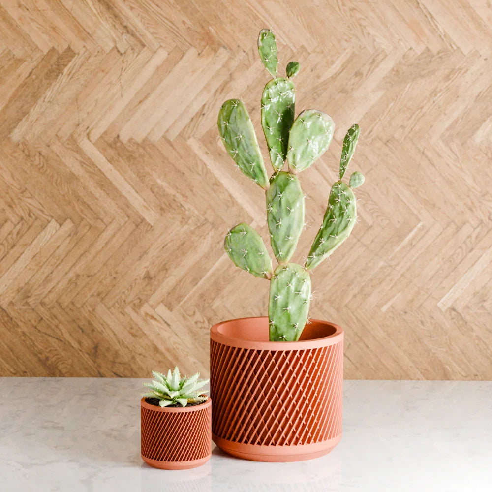 Ceramic Weave Planter with Multilayer Design and Earthy Tone, texture detail - House Of Avana