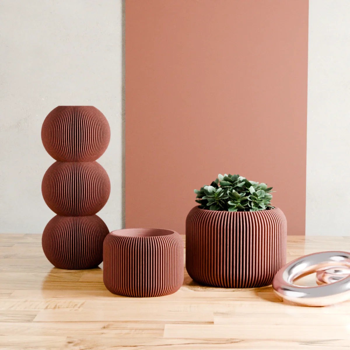 Orbis Planter, close-up view - House Of Avana