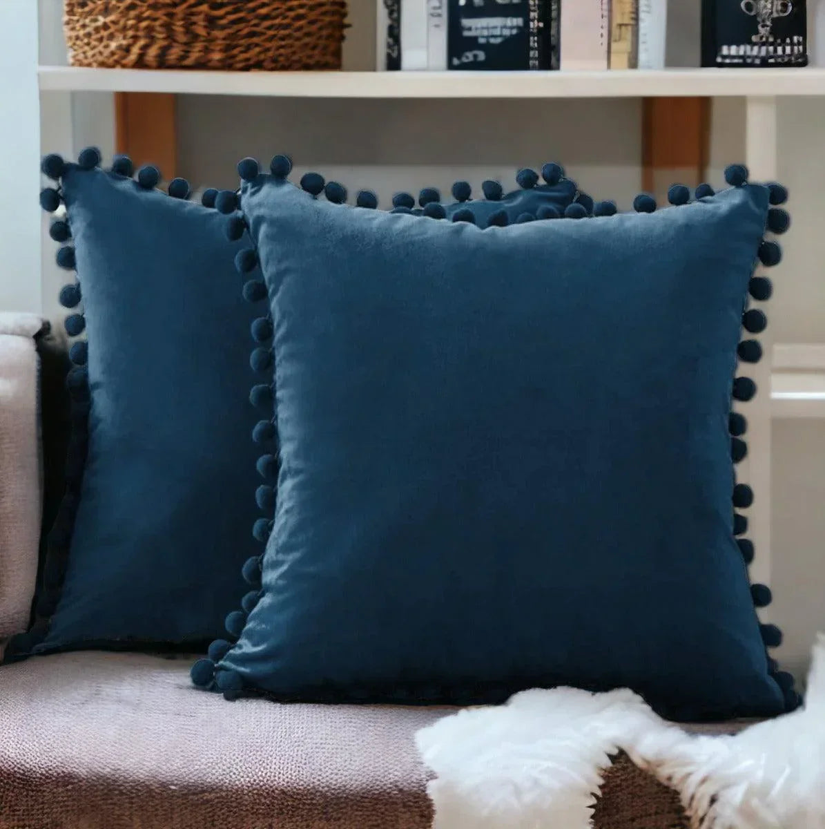 Plush Pom Poms Gia Roma