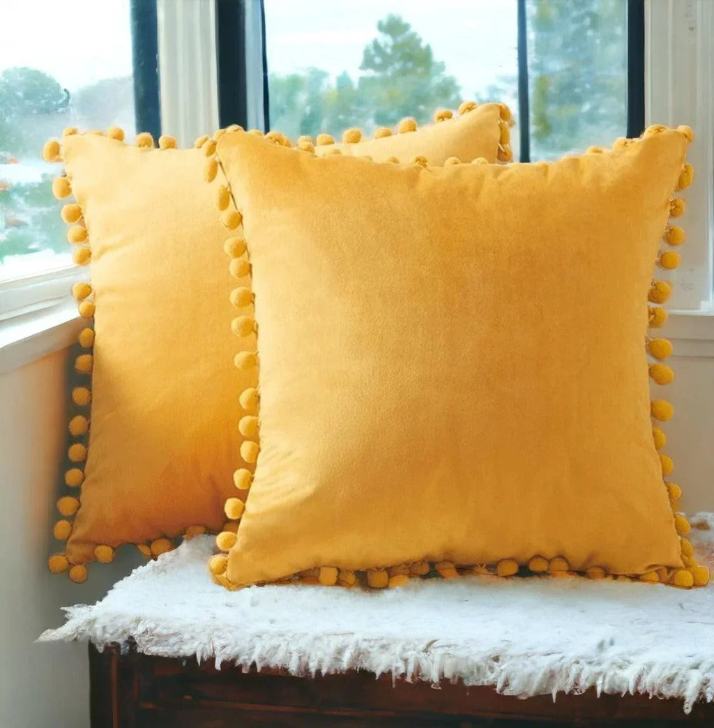 Plush Pom Poms Gia Roma