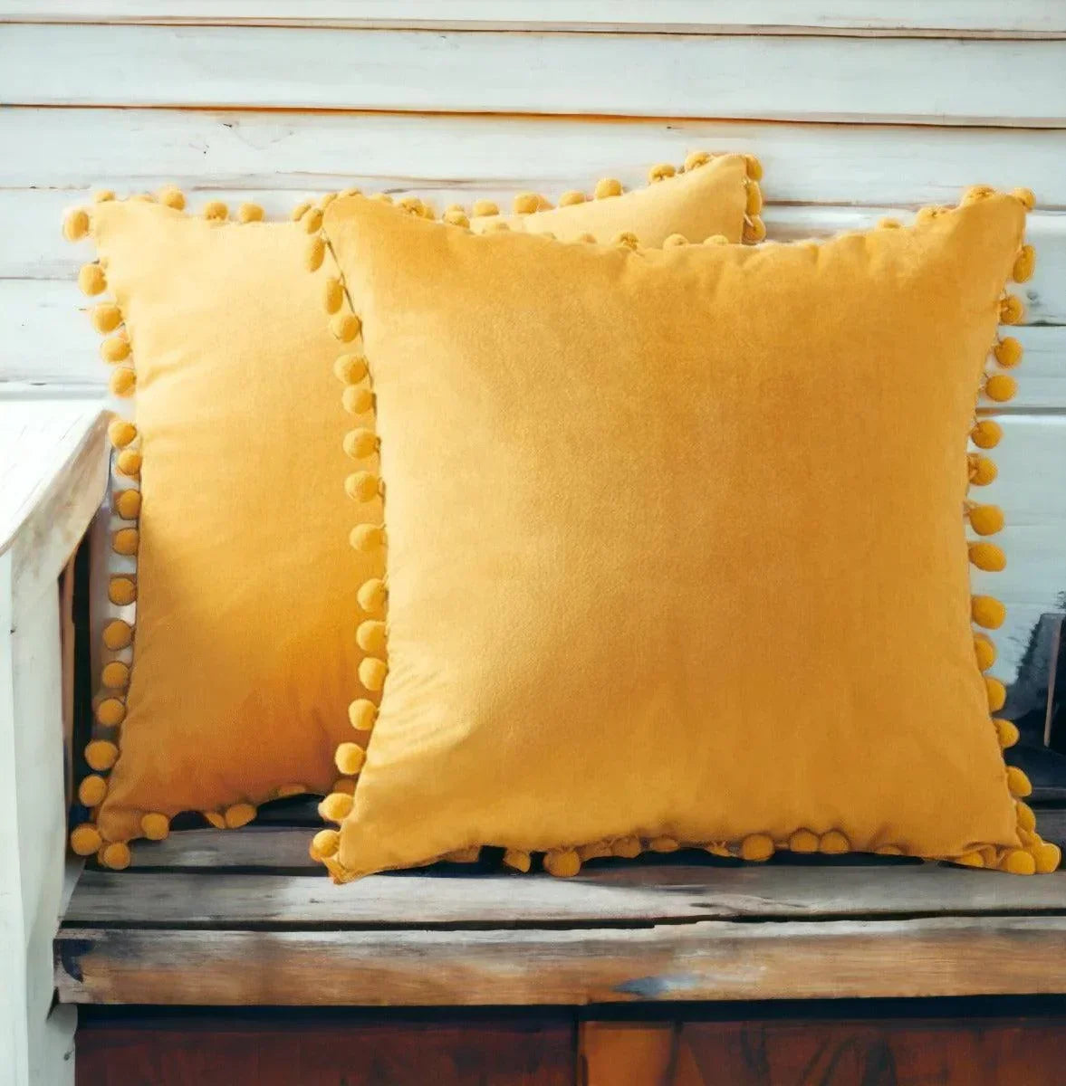 Plush Pom Poms Gia Roma