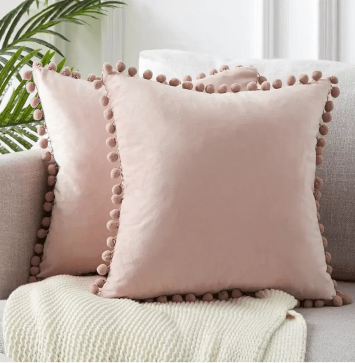 Plush Pom Poms Gia Roma